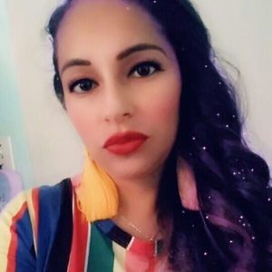 Meet your Posher, Mayra